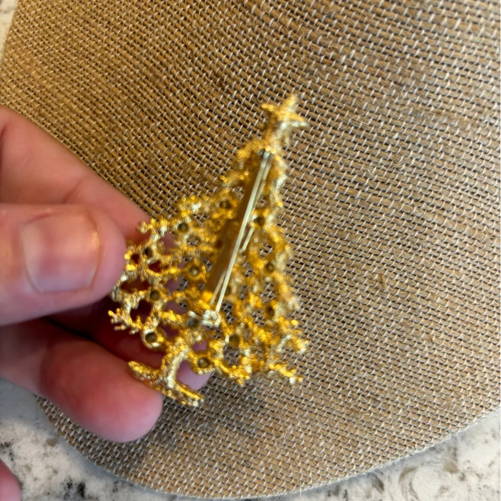 Vintage Christmas Tree Pin with Pastel Crystals